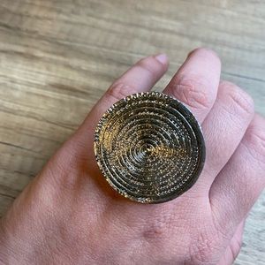 Unique Ring silver color